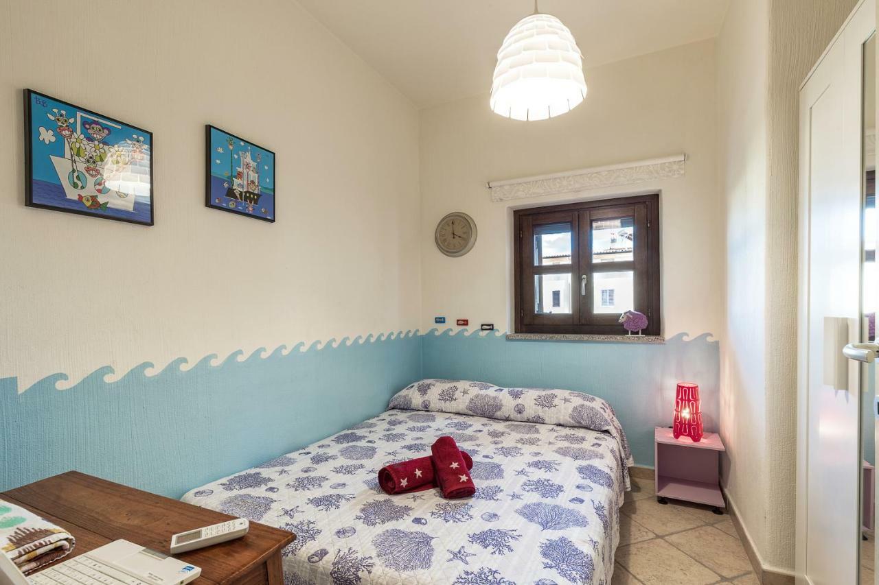 Casa Vacanze Pedras Santa Maria Navarrese Buitenkant foto